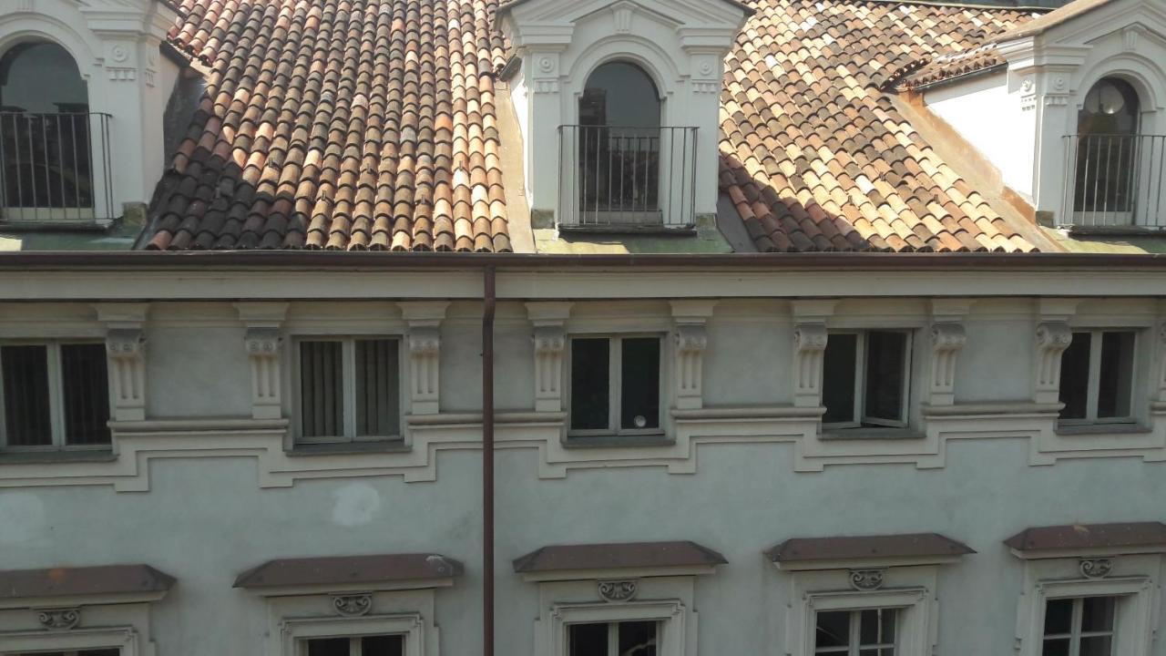 Mansarda Charmant Nel Cuore Della Citta Turin Exterior foto
